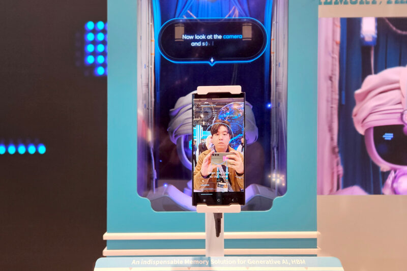 HBM 반도체가 결합한 포춘텔러 머신의 모습