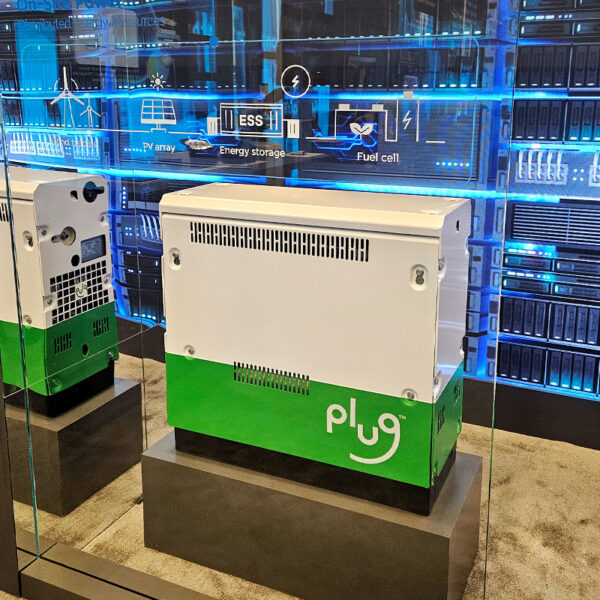 전시되어 있는 플러그의 수소연료전지 젠드라이브