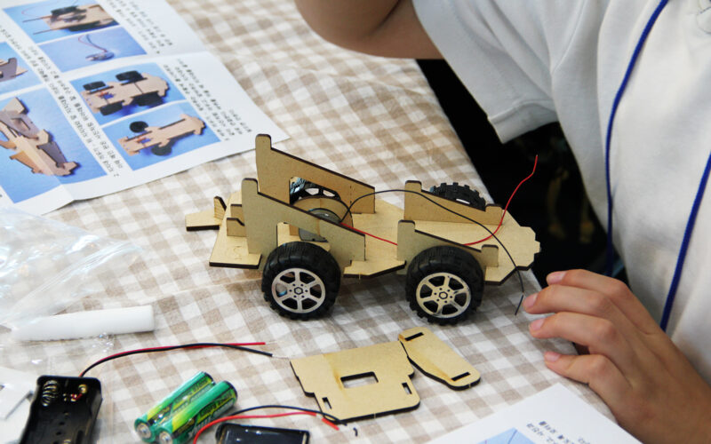 전북에너지서비스 착한에너지학교 태양광 자동차 만들기 현장